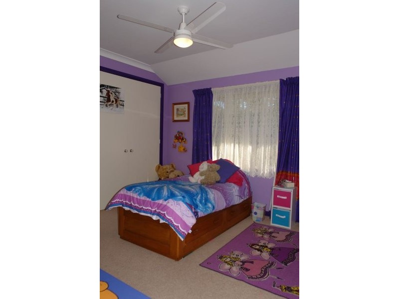 7 Crestwood Road, Jilliby NSW 2259