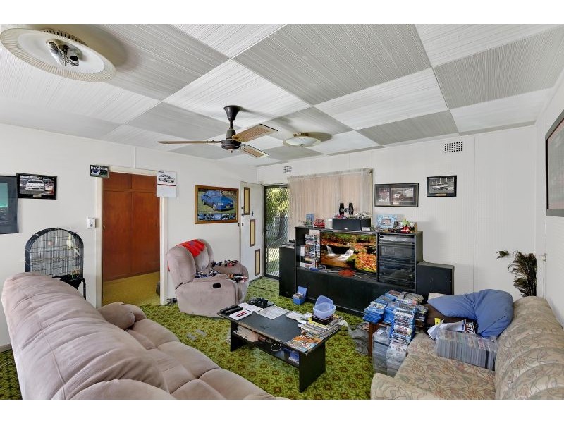 34 Moss Avenue, Toukley NSW 2263