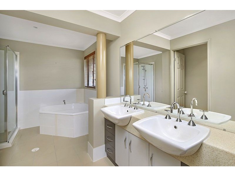 3 Stan Johnson Drive, Hamlyn Terrace NSW 2259