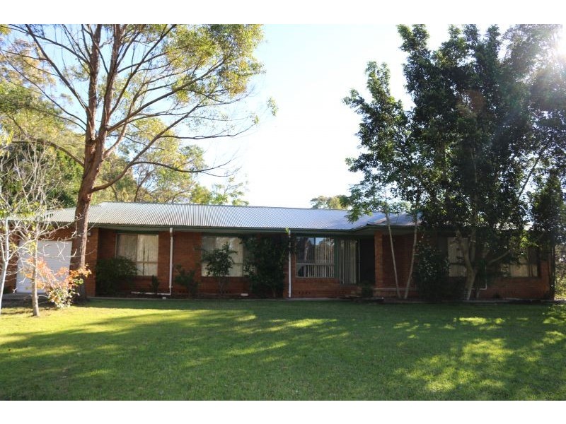 11 Brookfield Close, Jilliby NSW 2259