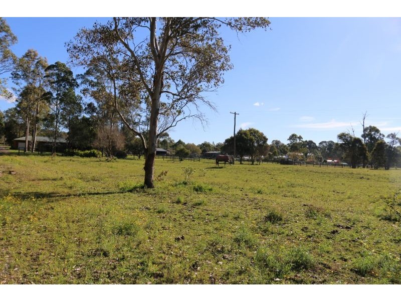 11 Brookfield Close, Jilliby NSW 2259
