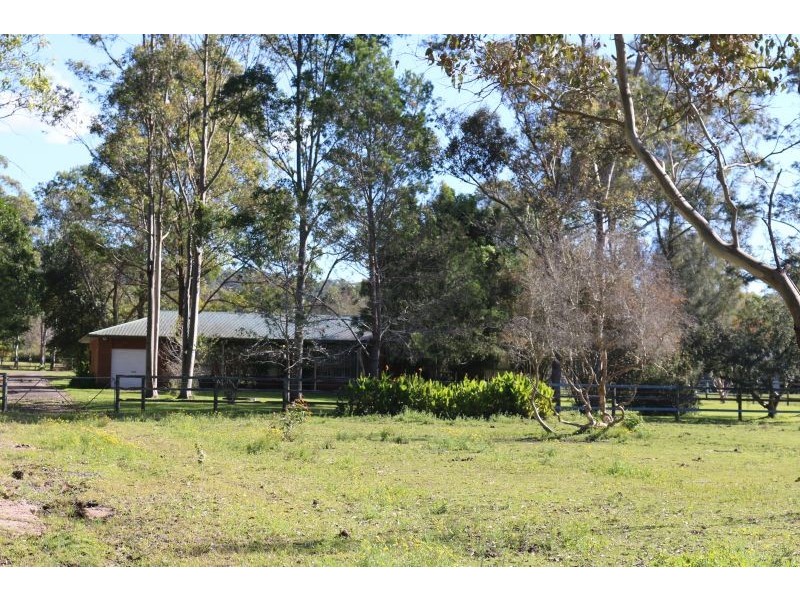 11 Brookfield Close, Jilliby NSW 2259
