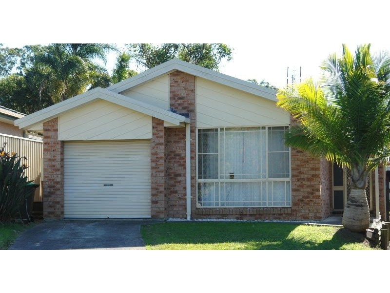 17 Charmian Crescent, Watanobbi NSW 2259