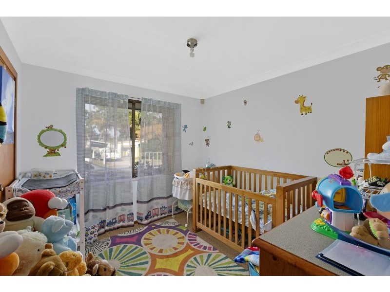 74 Manuka Parade, Gorokan NSW 2263