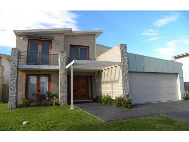 9 Cosmos Place, Hamlyn Terrace NSW 2259