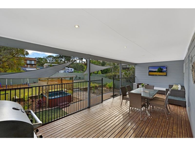 26 Middlesex Avenue, Gorokan NSW 2263