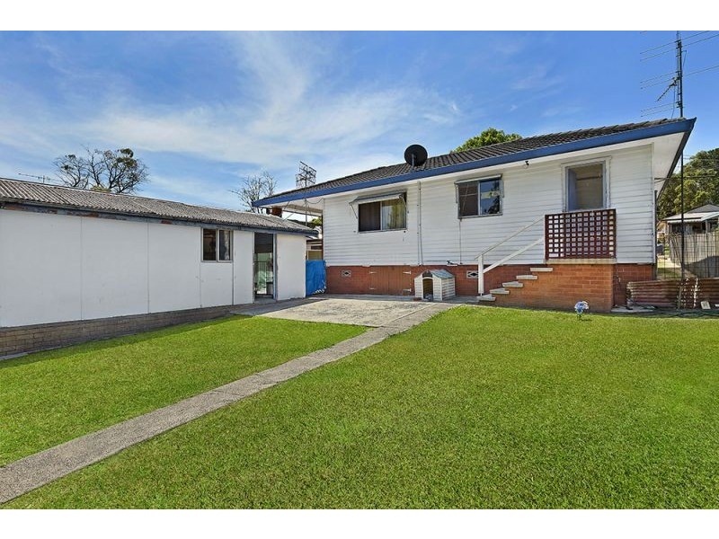 26 Cambridge Avenue, Kanwal NSW 2259