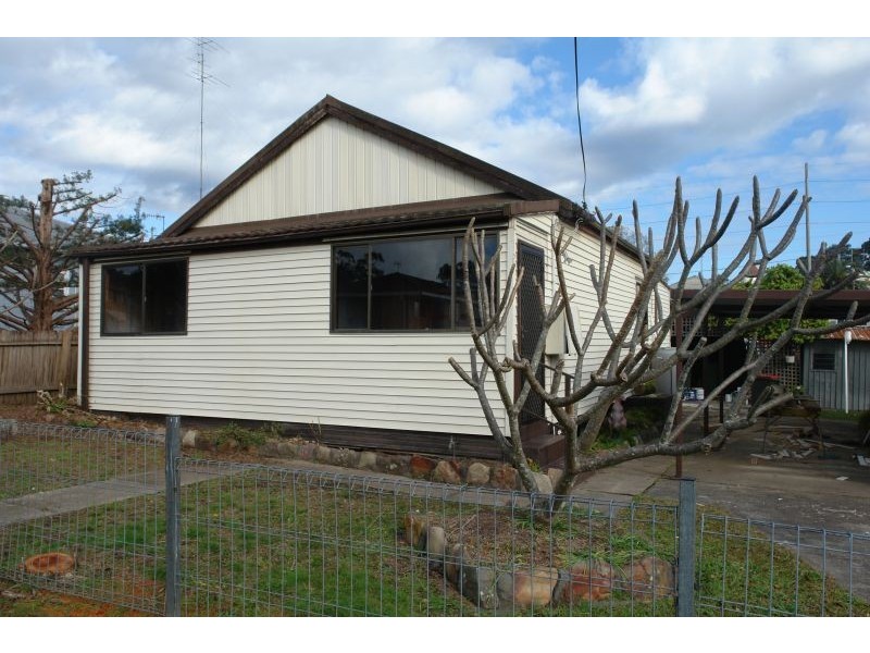 6 Levitt Street, Wyong NSW 2259