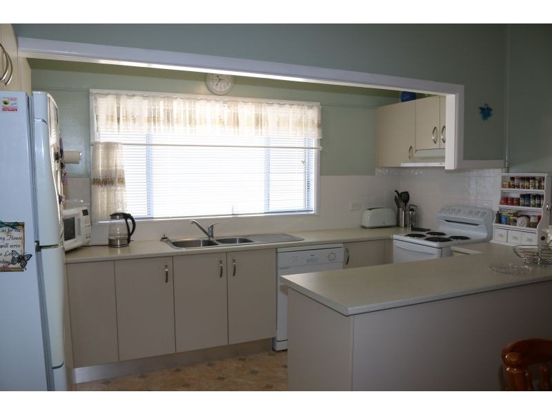 66 Arlington Street, Gorokan NSW 2263