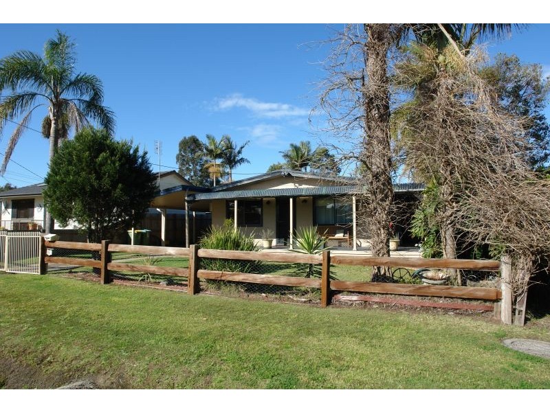35 Pearce Road, Kanwal NSW 2259