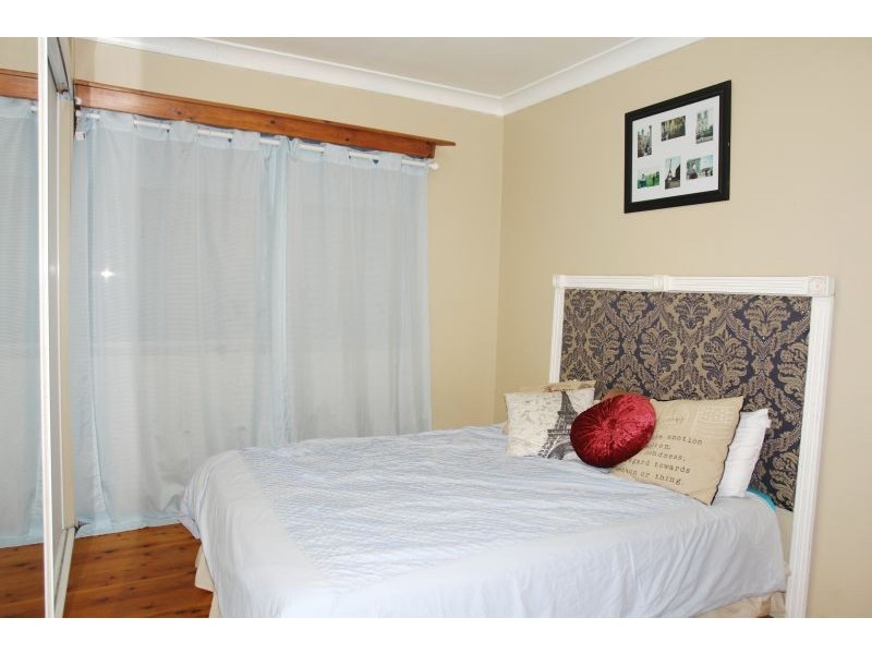 35 Pearce Road, Kanwal NSW 2259