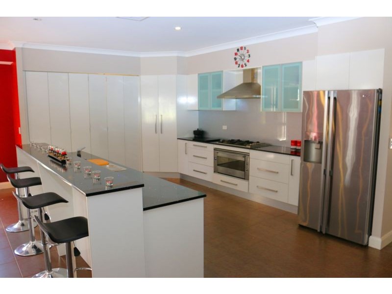 26 Drovers Way, Wadalba NSW 2259