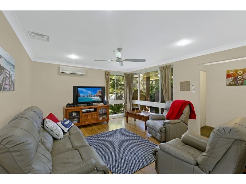 1 Phyllis Avenue, Kanwal NSW 2259