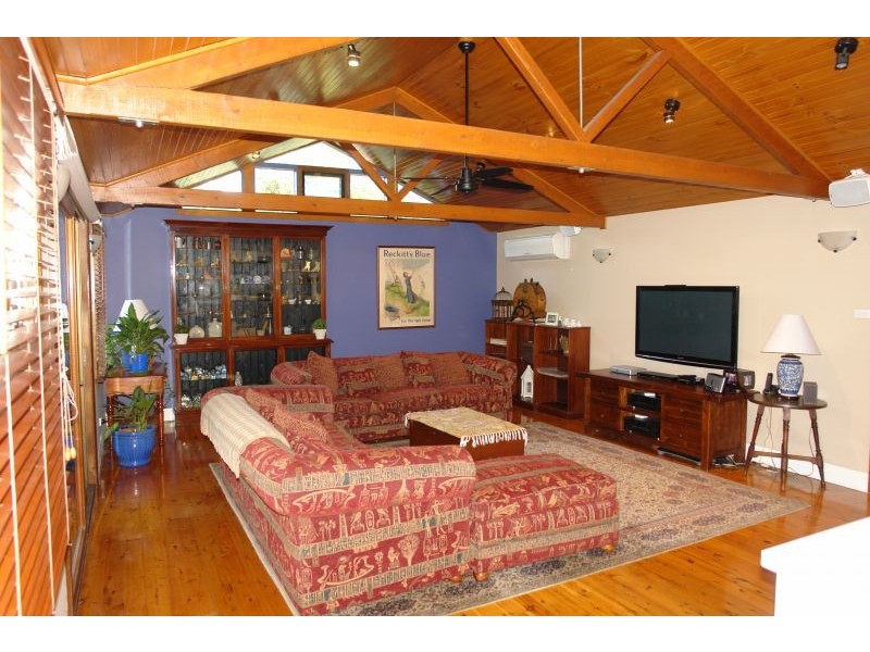 12 Riverview Drive, Wyong NSW 2259