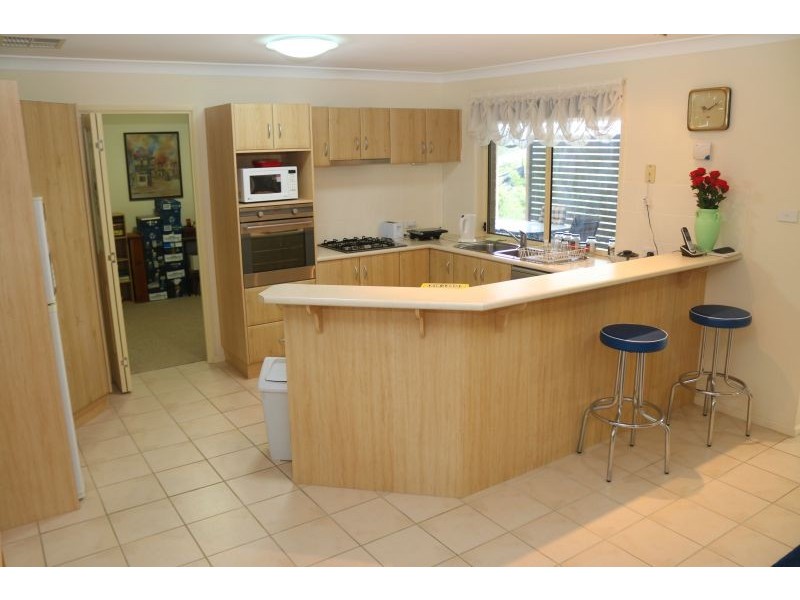 271 Johns Road, Wadalba NSW 2259