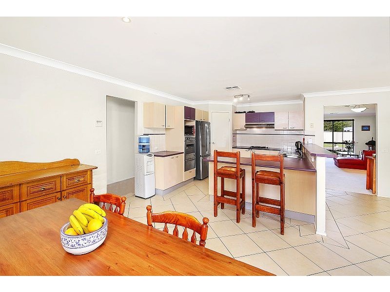 4 Viewfield Crescent, Woongarrah NSW 2259