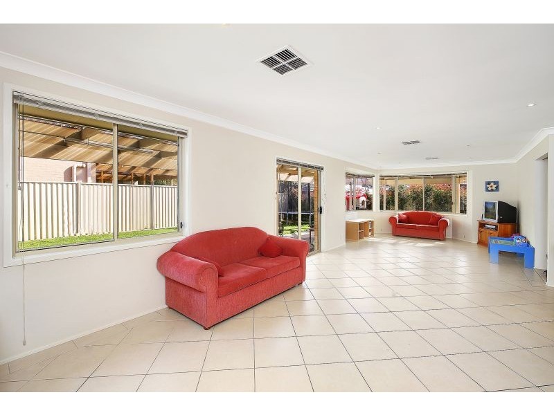 4 Viewfield Crescent, Woongarrah NSW 2259