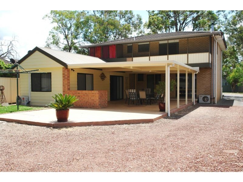 10 Hunter Street, Charmhaven NSW 2263