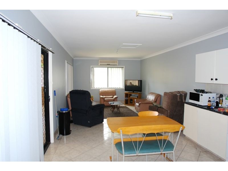 10 Hunter Street, Charmhaven NSW 2263