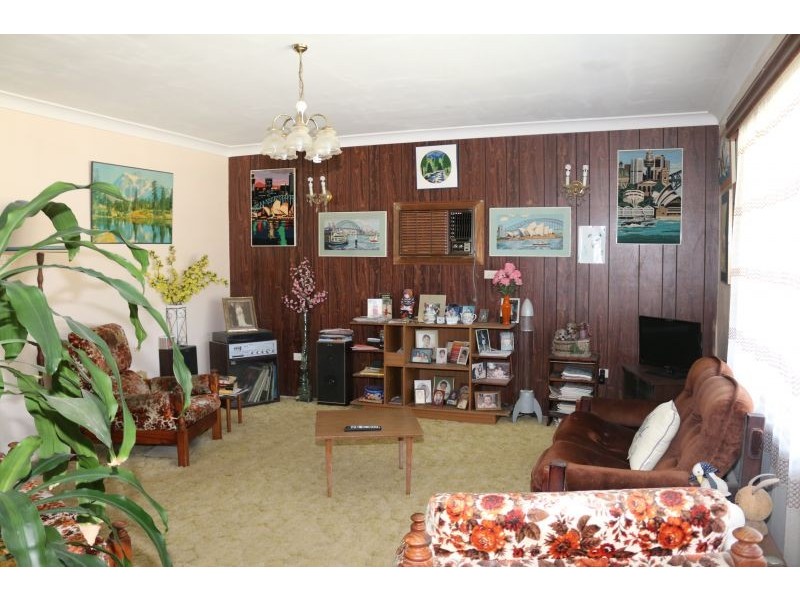 51 Leonard Avenue, Toukley NSW 2263