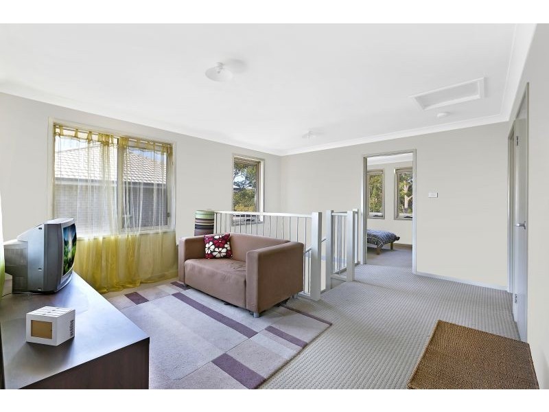 8 Drovers Way, Wadalba NSW 2259