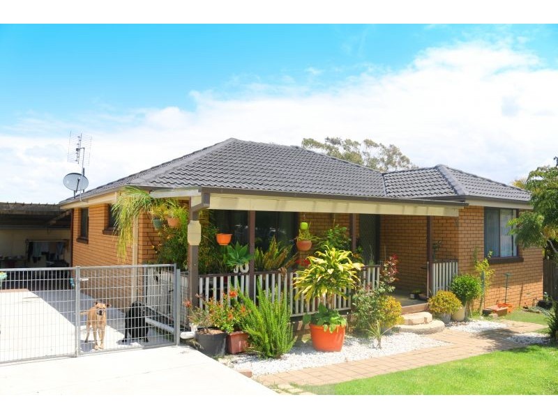 10 Cambridge Avenue, Kanwal NSW 2259