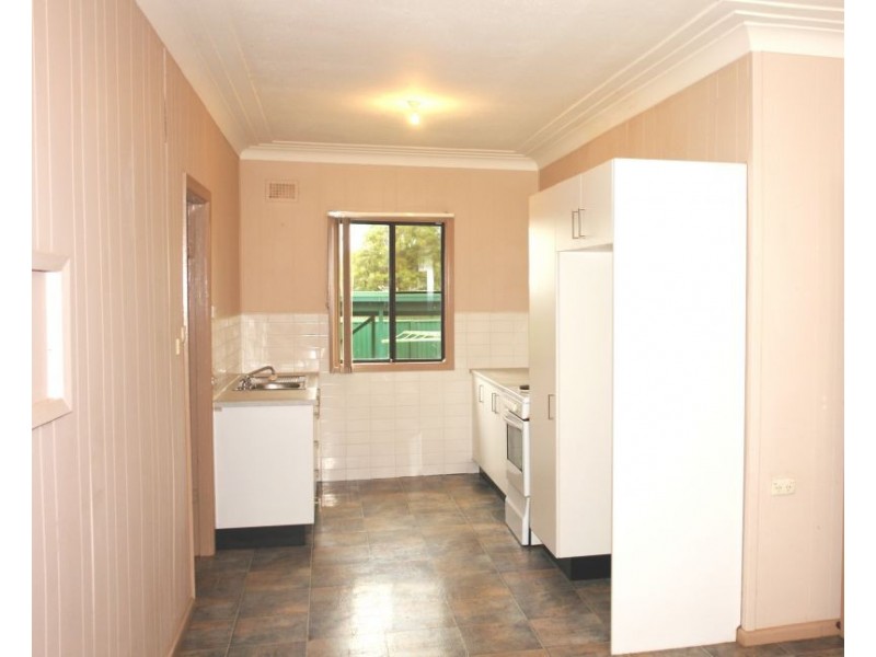 25 Warner Avenue, Wyong NSW 2259