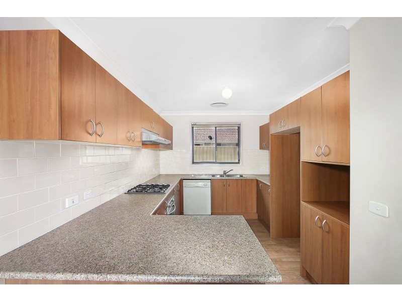 16 Viewfield Cres, Woongarrah NSW 2259