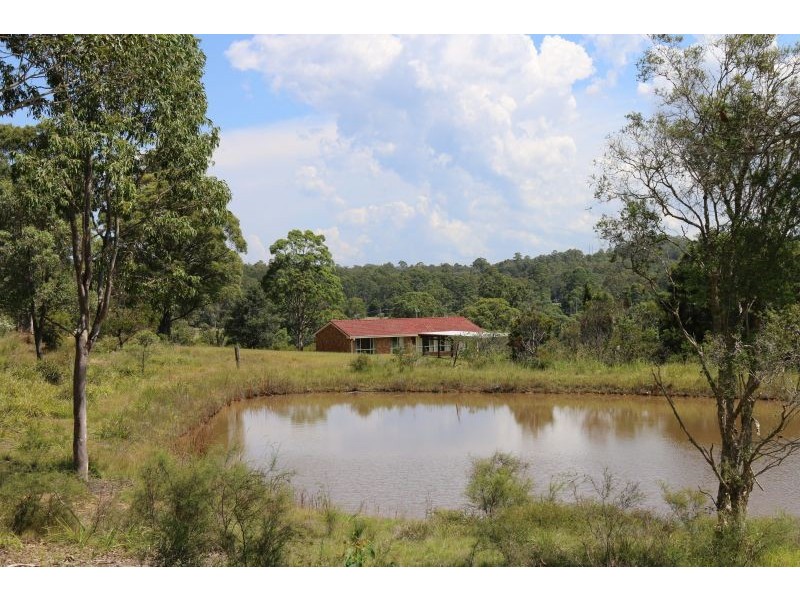 18 Toepfers Road, Wyee NSW 2259