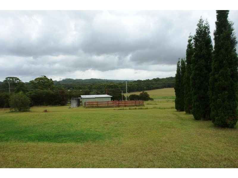 18 Toepfers Road, Wyee NSW 2259