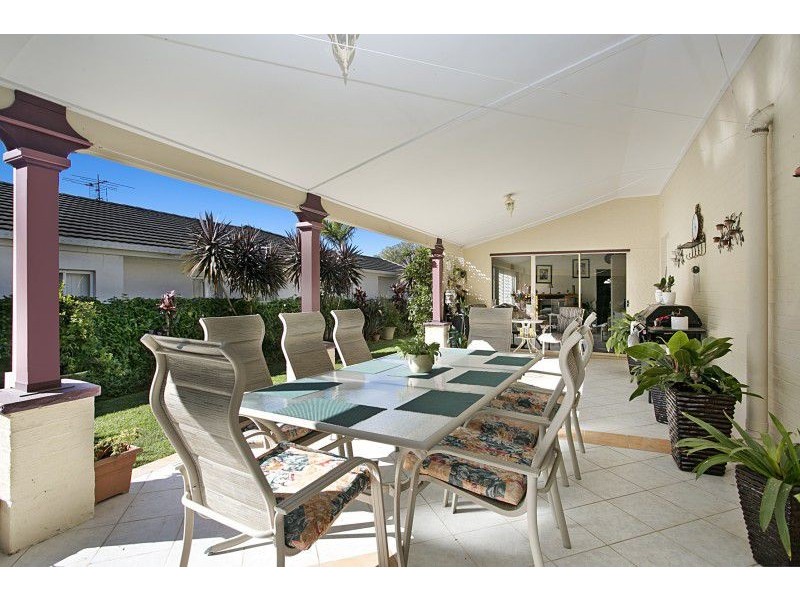 7 Avondale Drive, Kanwal NSW 2259