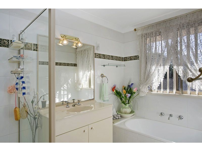 7 Avondale Drive, Kanwal NSW 2259