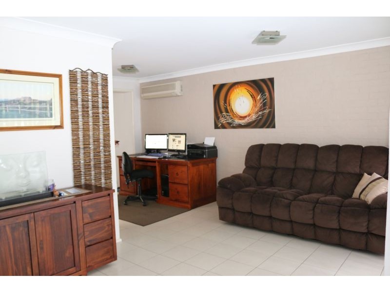 24 Phyllis Avenue, Kanwal NSW 2259