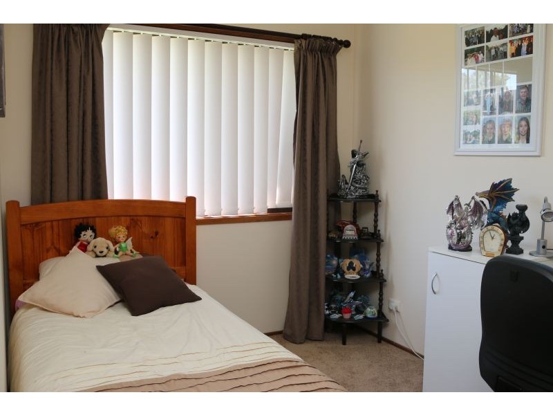 113 Wallarah Road, Gorokan NSW 2263