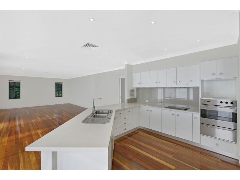 19 Parkridge Drive, Jilliby NSW 2259