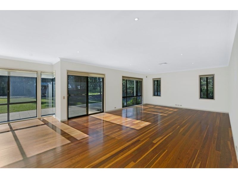 19 Parkridge Drive, Jilliby NSW 2259