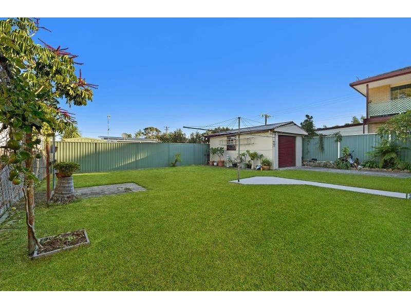 27 Second Avenue, Toukley NSW 2263