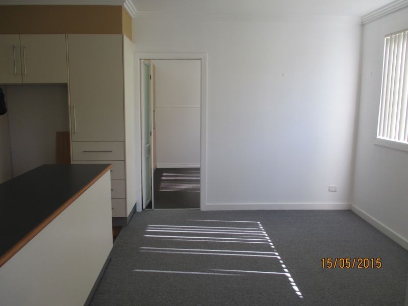 11 Cadonia Road, Tuggerawong NSW 2259