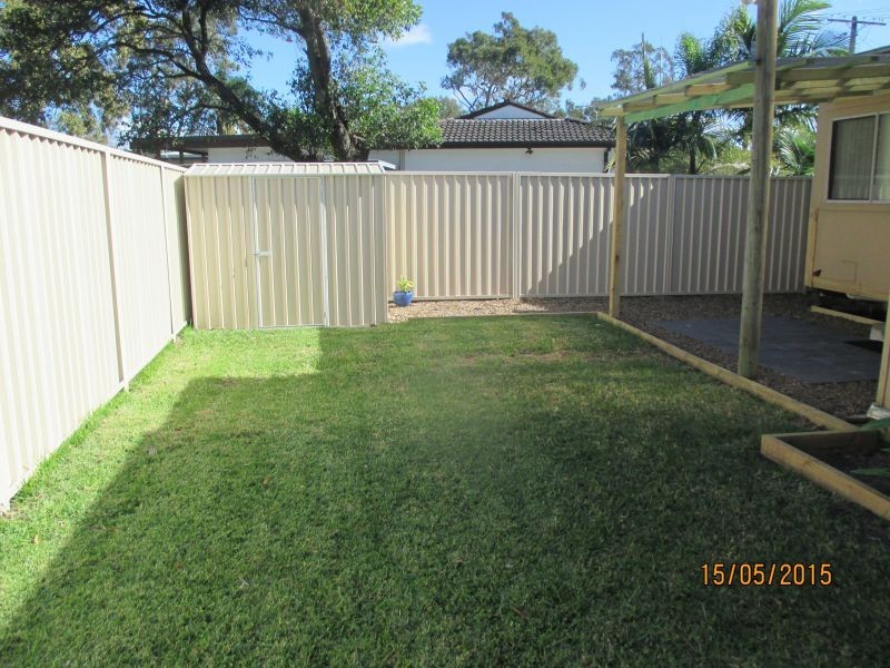 11 Cadonia Road, Tuggerawong NSW 2259