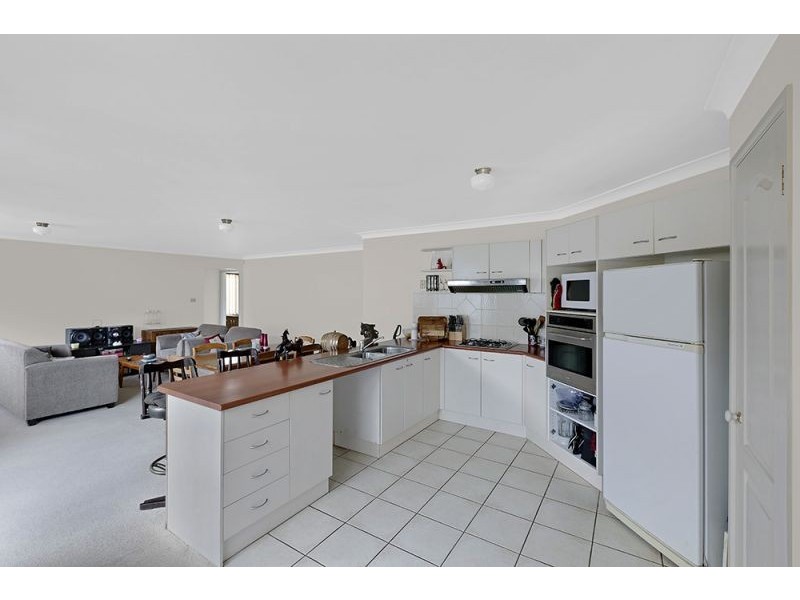 11 Foxtail Crescent, Woongarrah NSW 2259