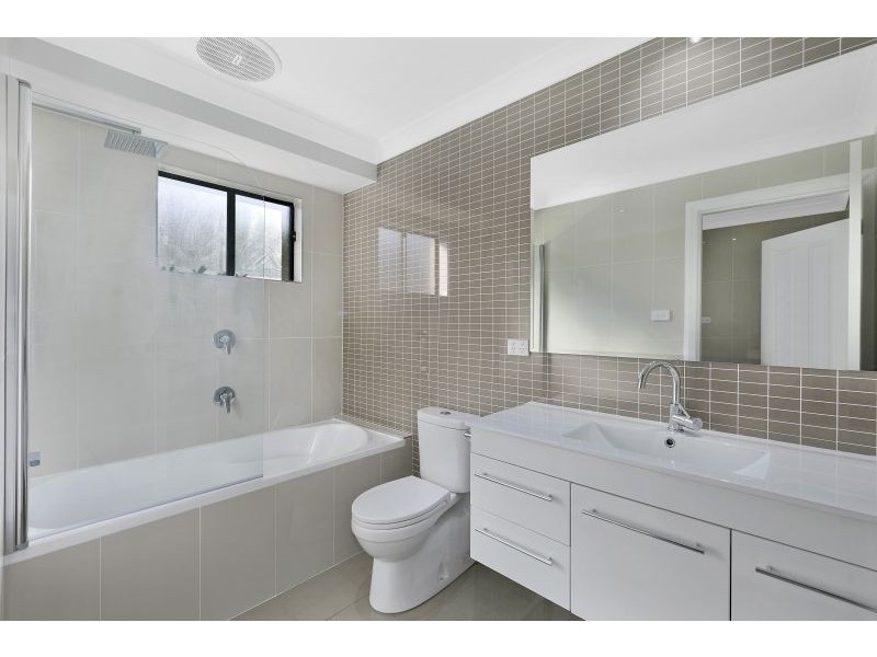 16a Kalulah Avenue, Gorokan NSW 2263