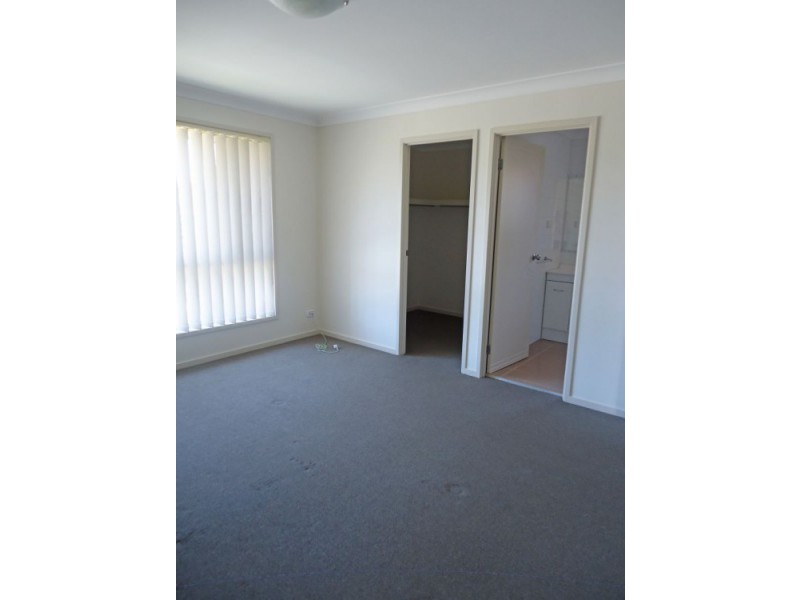 26 Viewmont Way, Woongarrah NSW 2259