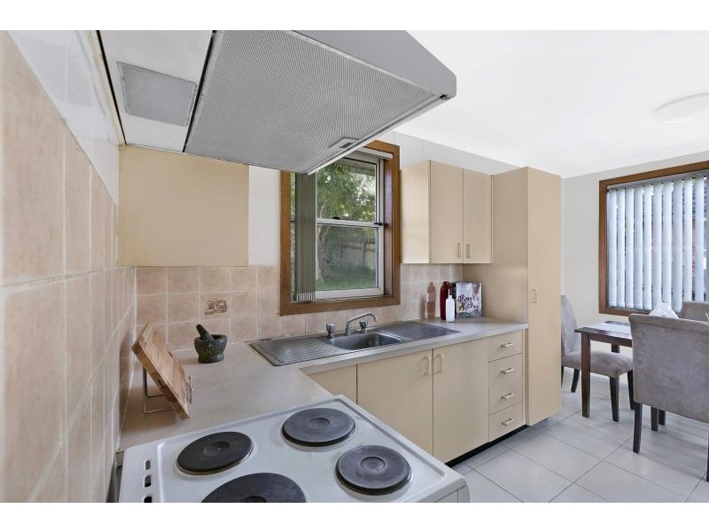 30 Owen Avenue, Wyong NSW 2259