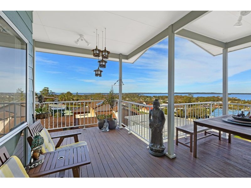 19 Leslie Avenue, Gorokan NSW 2263