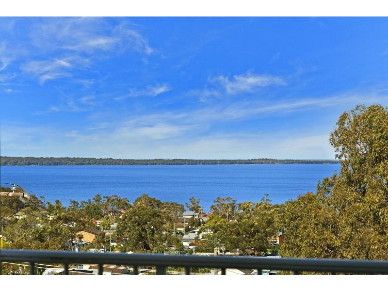 19 Leslie Avenue, Gorokan NSW 2263