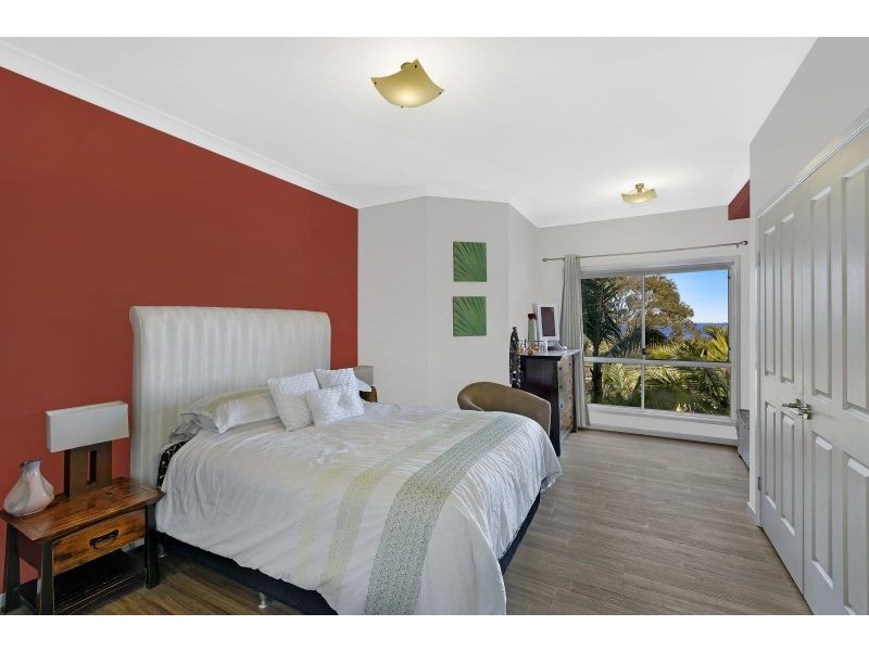 19 Leslie Avenue, Gorokan NSW 2263