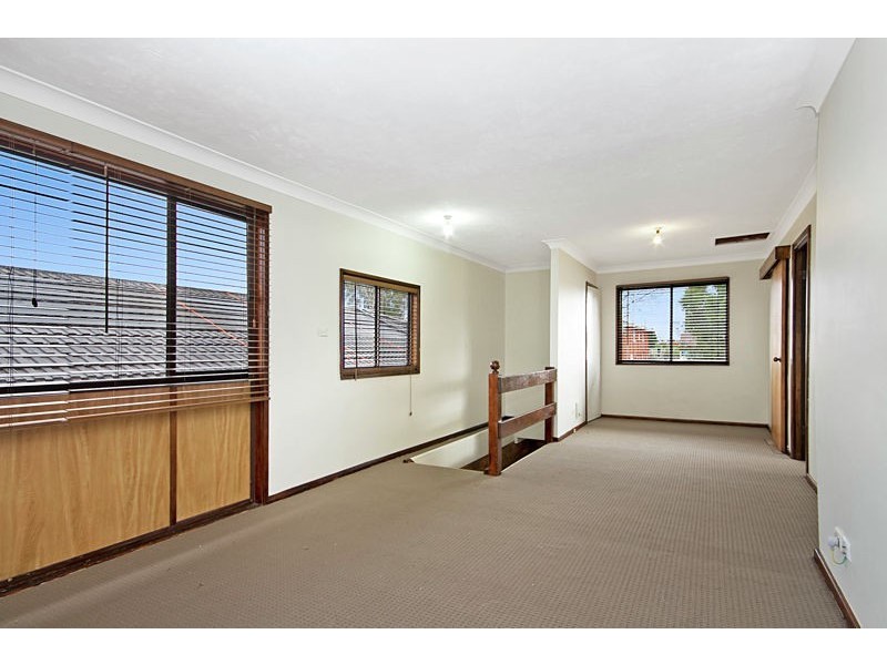 8 Ocean View Road, Gorokan NSW 2263