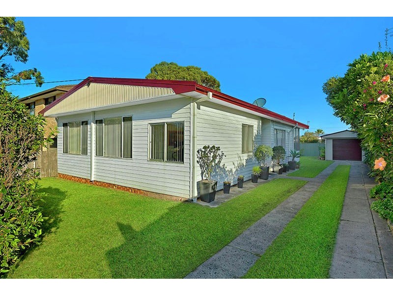 27 Second Avenue, Toukley NSW 2263