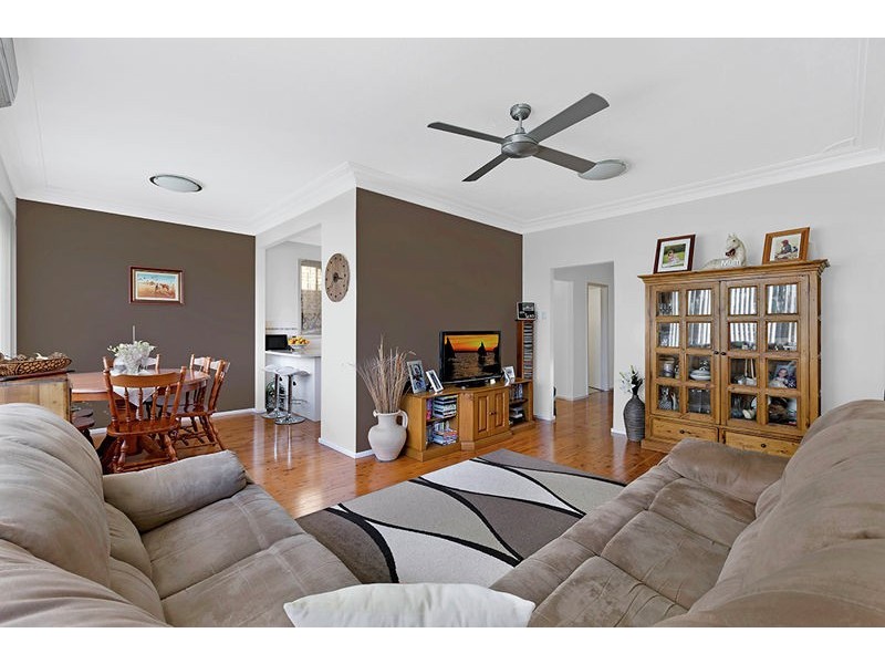 27 Second Avenue, Toukley NSW 2263