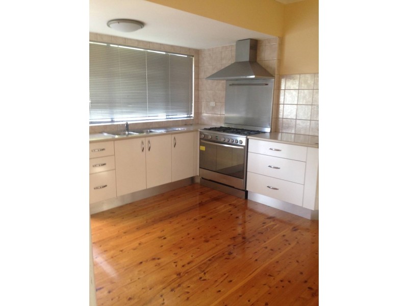 2 Hope Street, Wyong NSW 2259